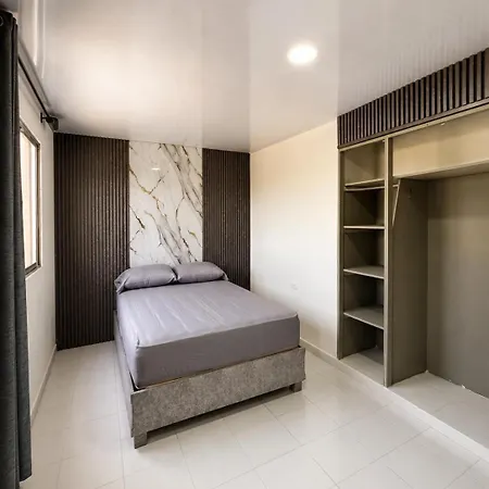 Apartamento Fenix House